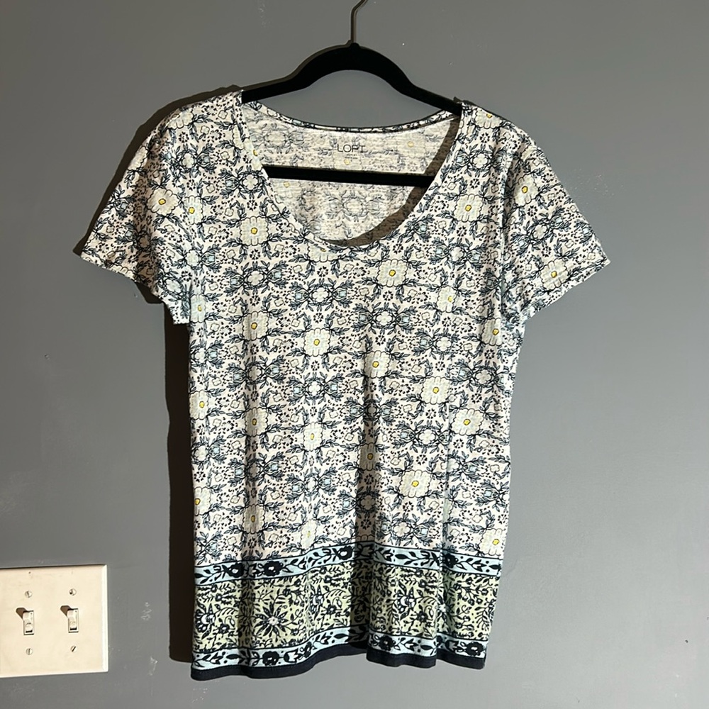 LOFT t-shirt